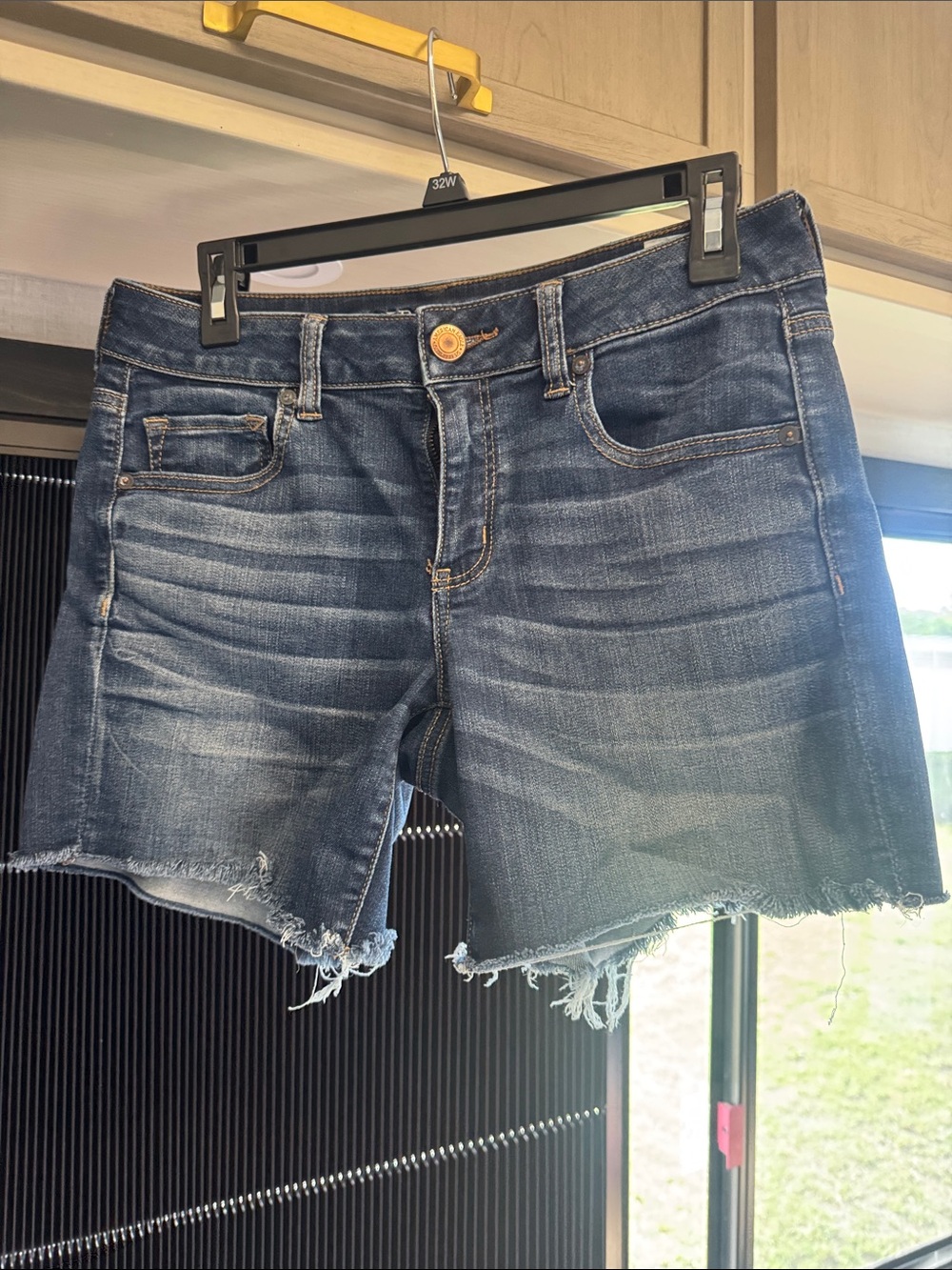 American Eagle Outfitters Medium Wash Distressed Frayed Hem Jean Shorts